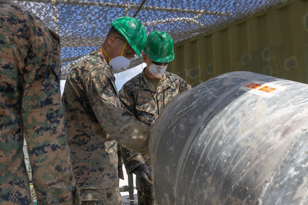 9th ESB trains on 3D concrete printer