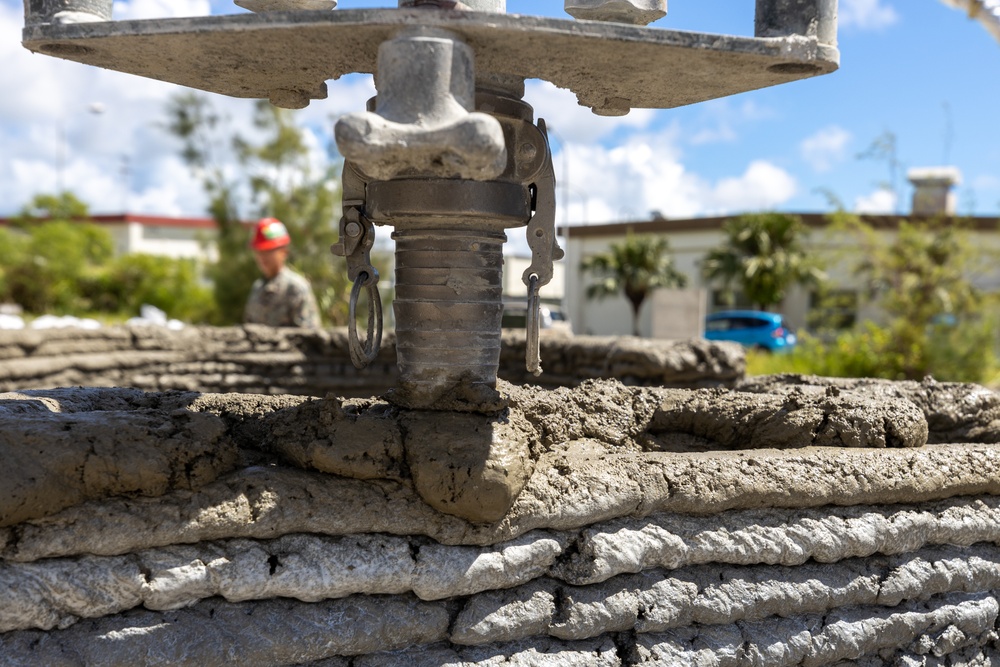 9th ESB trains on 3D concrete printer