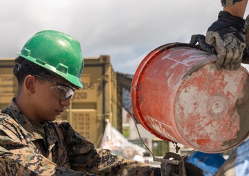 9th ESB trains on 3D concrete printer
