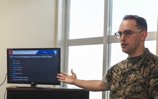 U.S. Marines, Space Force train in electromagnetic warfare