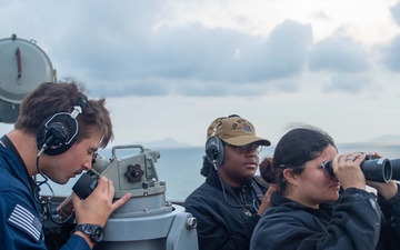 USS BLUE RIDGE ARRIVES IN SOUTH KOREA