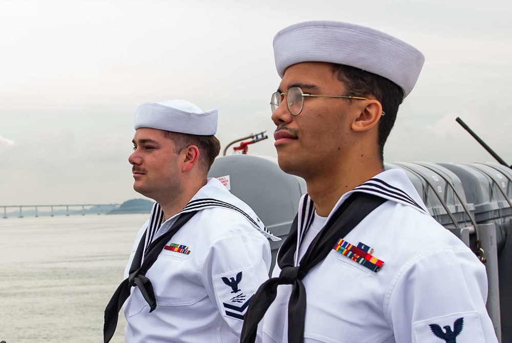 USS BLUE RIDGE ARRIVES IN SOUTH KOREA