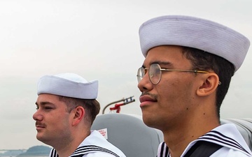 USS BLUE RIDGE ARRIVES IN SOUTH KOREA