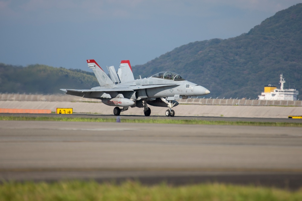 Red Devil’s take off at MCAS Iwakuni