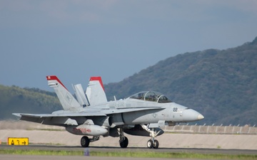 Red Devil’s take off at MCAS Iwakuni