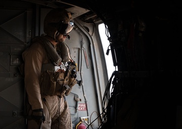 CJTF-HOA, 406 AEW conduct joint water hoist operations