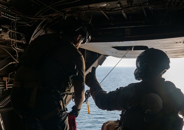 CJTF-HOA, 406 AEW conduct joint water hoist operations
