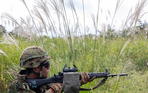 U.S. Army, Australian Soldiers and Japan Ground Self-Defense members are conducting familiarization training prior to the upcoming live fire training.