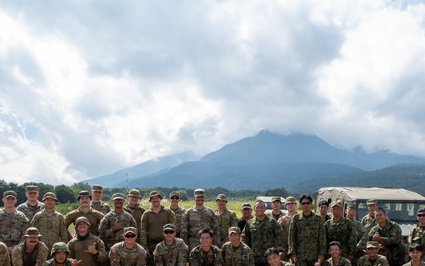 U.S. Army, Australian Soldiers and Japan Ground Self-Defense members are conducting familiarization training prior to the upcoming live fire training.