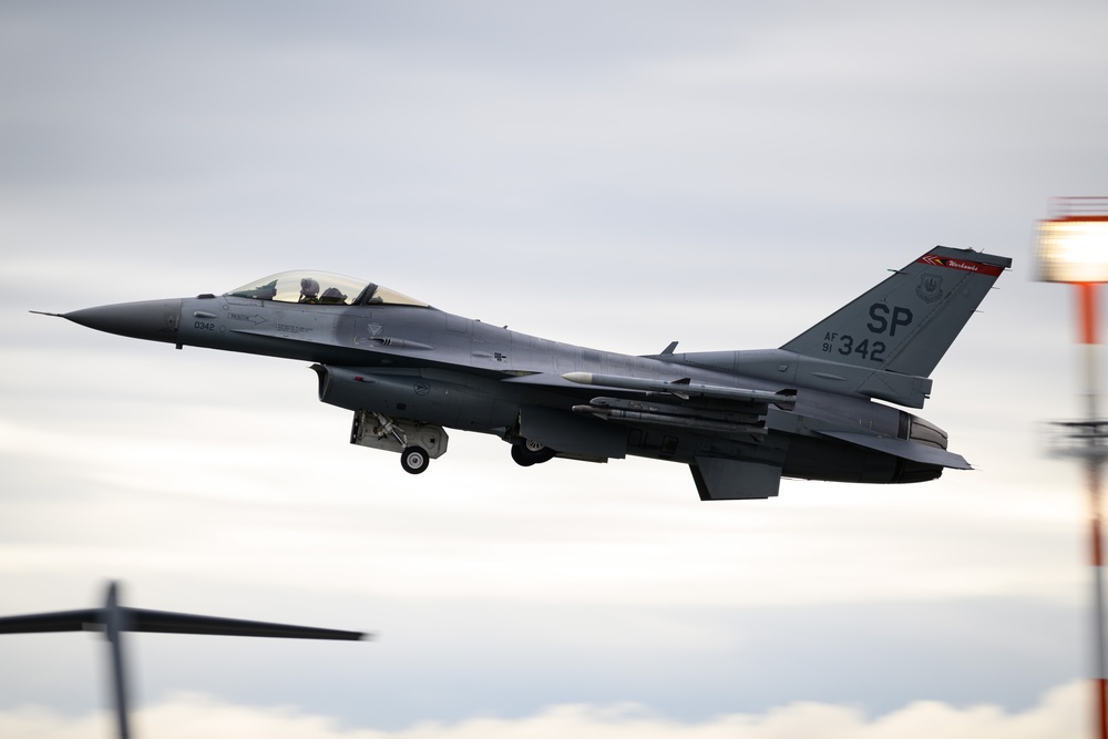 480th FS maintains readiness through adverse conditions training