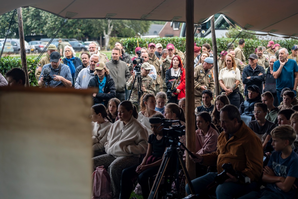 WWII Veterans Return to Groesbeek 81 Years After Market Garden to Share Stories with Dutch Students