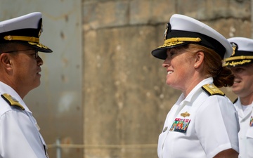 U.S. 7th Fleet flagship USS Blue Ridge arrives in Pyeongtaek, South Korea