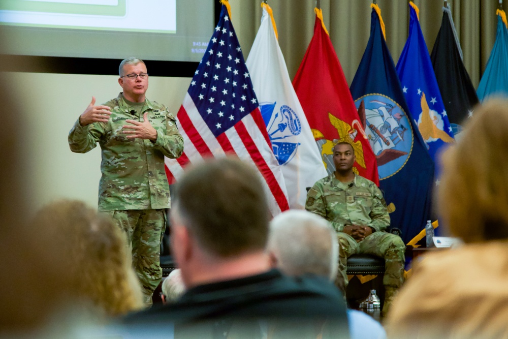 DLA Director visits Distribution Headquarters, emphasizes culture, embracing change