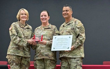 Col. Sharon Rosser Receives The 2024 Surgeon General Physician Associate Recognition Award
