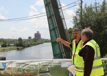 Guarding the Great Lakes:  ASA(CW) Visits Brandon Road Interbasin Project