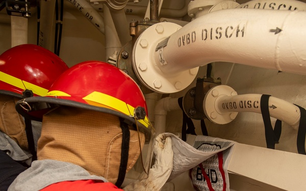 USS Higbee Sailors Conduct Damage Control Training