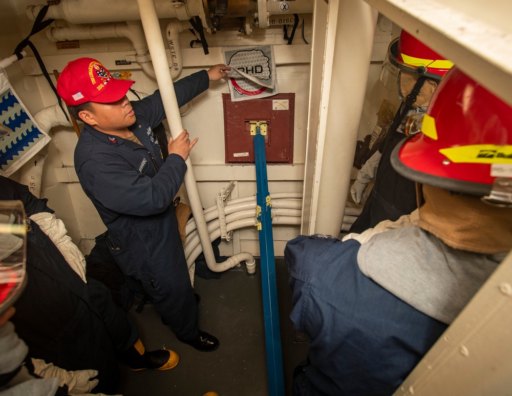 USS Higbee Sailors Conduct Damage Control Training