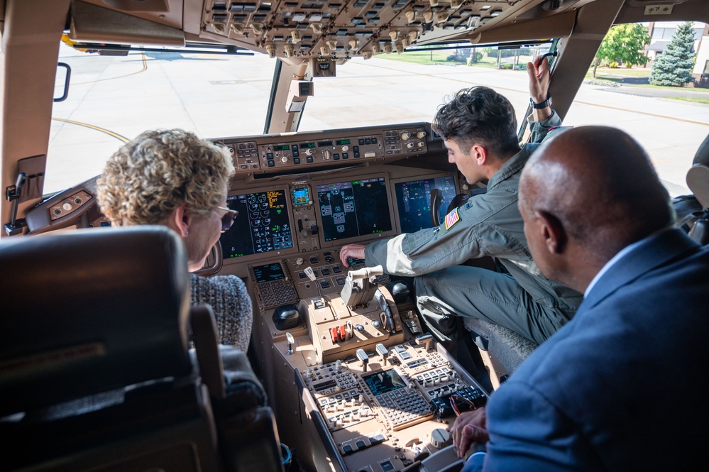 JB MDL hosts U.S. Representatives Houlahan and Conaway