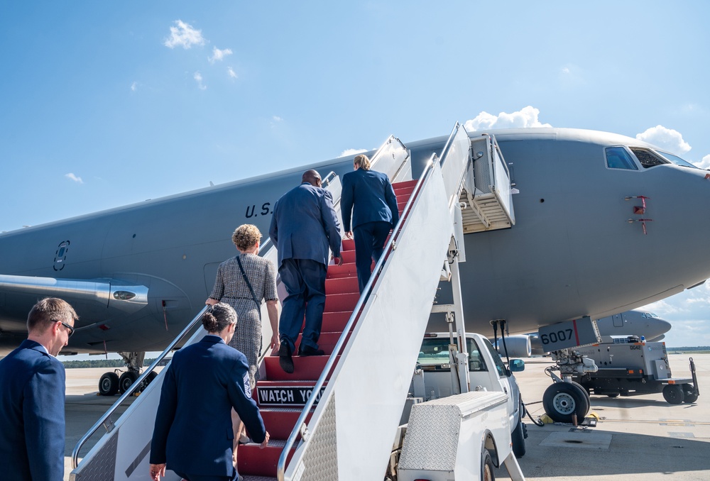 JB MDL hosts U.S. Representatives Houlahan and Conaway