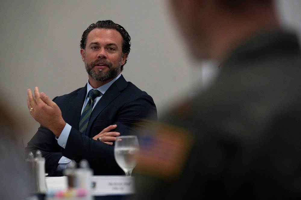 AMC Highlights Rapid Global Mobility During USecAF Visit