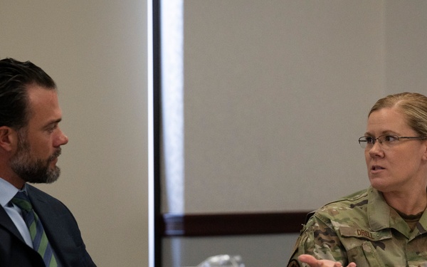AMC Highlights Rapid Global Mobility During USecAF Visit