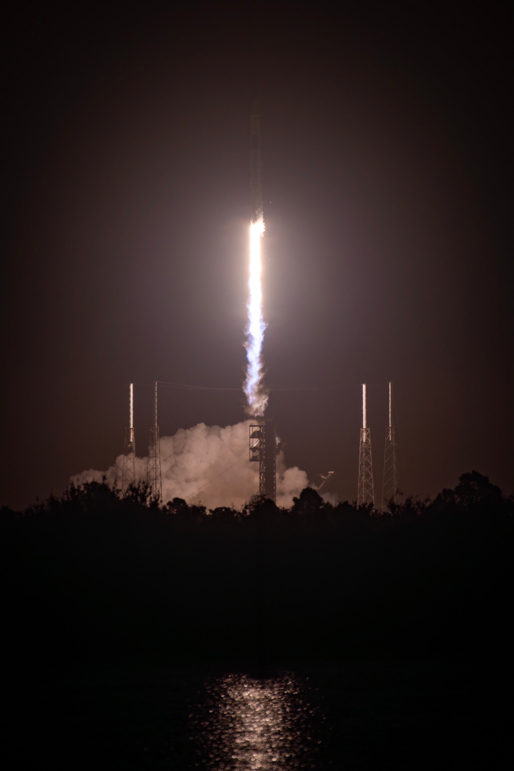 Starlink 10-61 Launches from Cape Canaveral Space Force Station