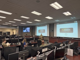 Army Reserve, Pinellas County Officials Strengthen Emergency Communication Ties