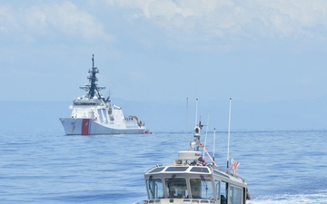 Coast Guard cutter crews conduct contraband transfers at sea