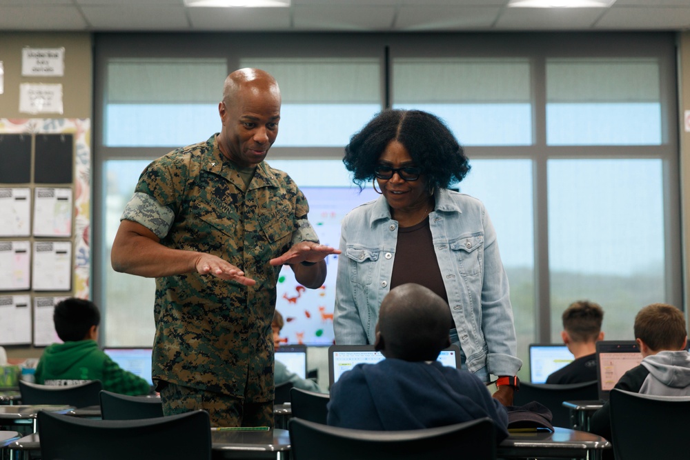 MCIWEST Command Leadership Visits Mary Fay Pendleton Elementary School