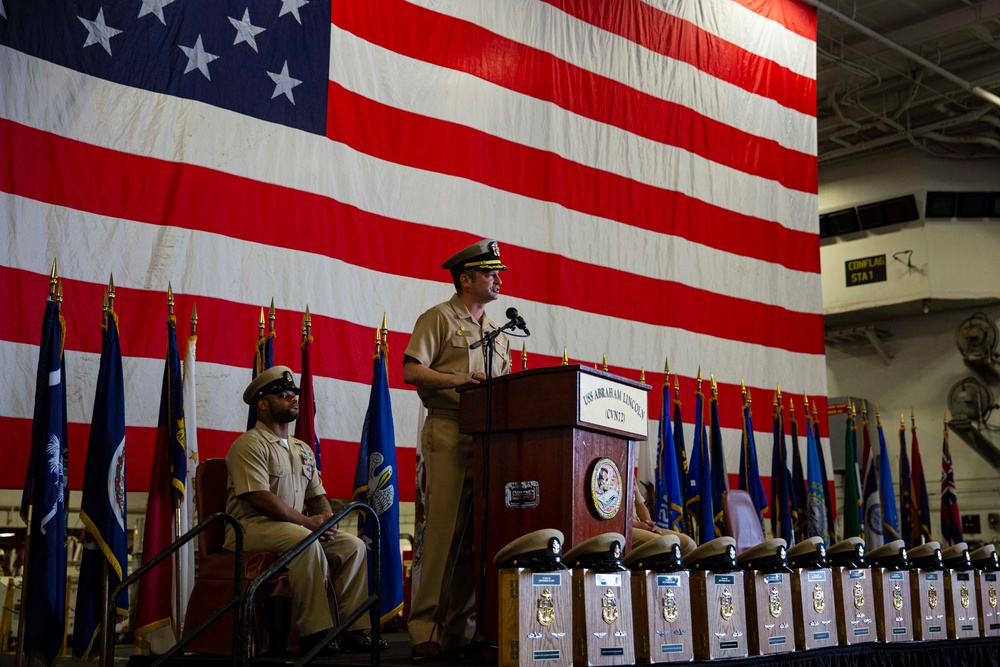 Abraham Lincoln hosts a chief pinning ceremony