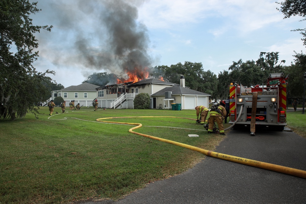 MCRD Parris Island Fire Department Fights House Fire