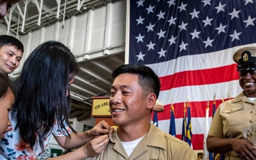 Abraham Lincoln hosts chief pinning ceremony