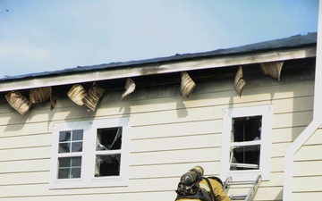 MCRD Parris Island Fire Department Fights House Fire