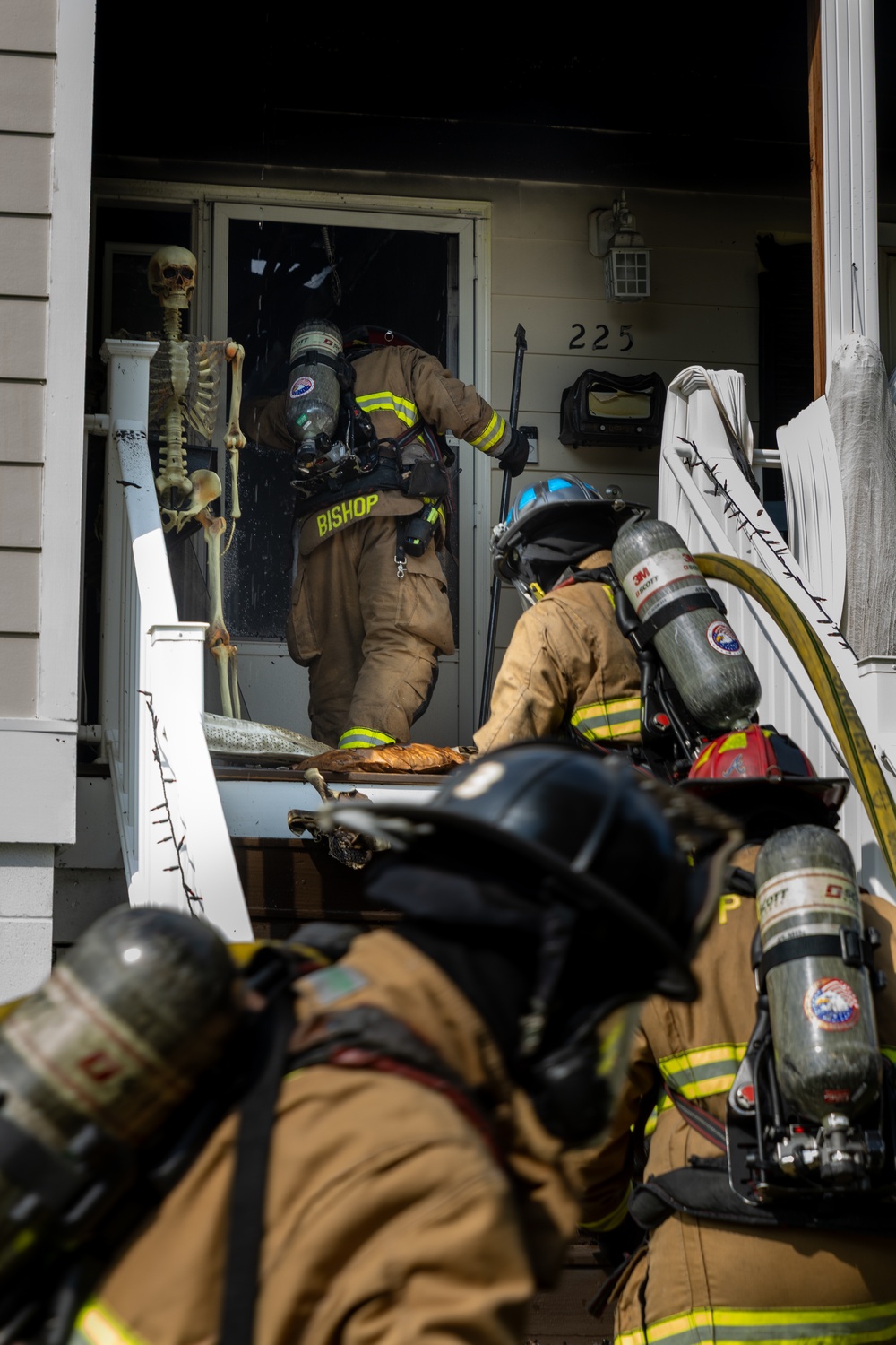 MCRD Parris Island Fire Department Fights House Fire