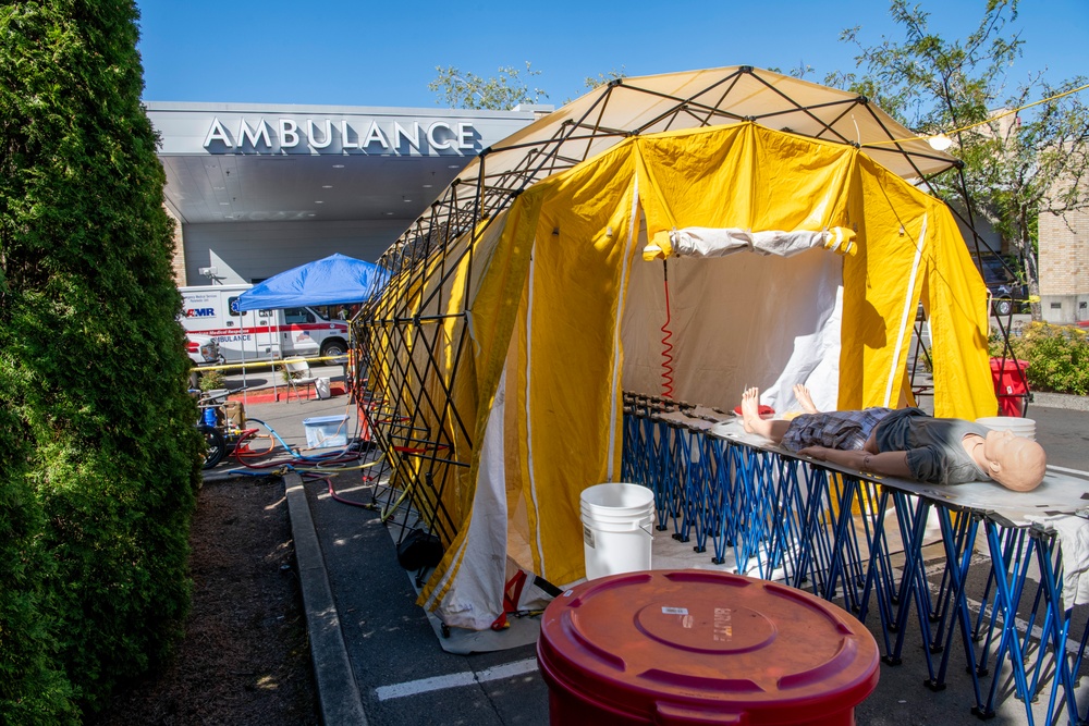 Oregon National Guard conducts medical response training with civilian partners