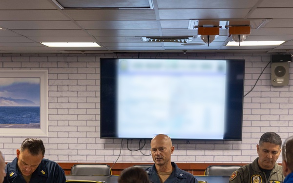 MARFORCOM Visits USS Wasp