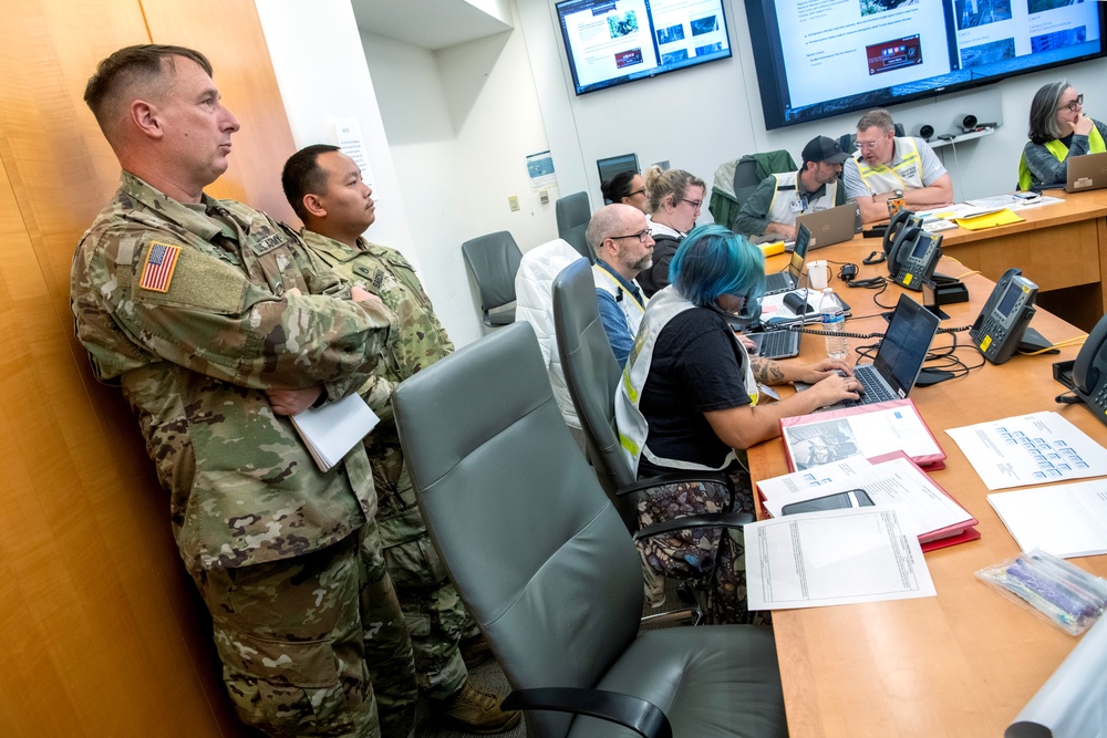 Oregon National Guard conducts medical response training with civilian partners