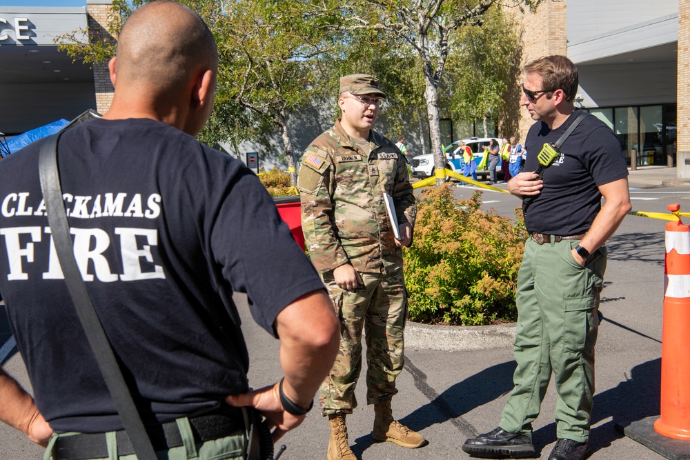 Oregon National Guard conducts medical response training with civilian partners