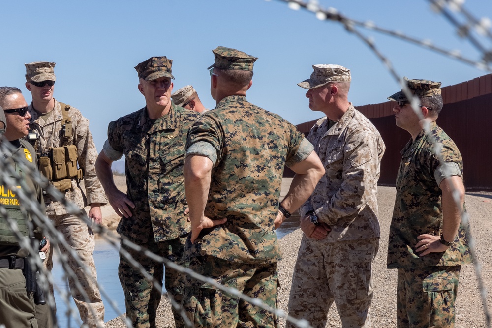 U.S. Marine Corps Maj. Gen. Woodworth visits JTF-SB Marines and Sailors