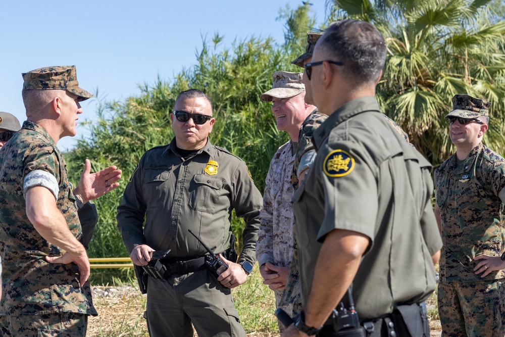 U.S. Marine Corps Maj. Gen. Woodworth visits JTF-SB Marines and Sailors