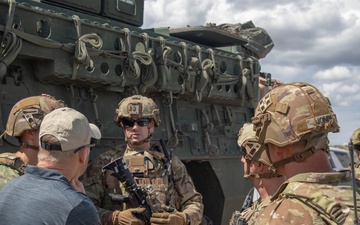 U.S. Ambassador to Mexico visits JTF-SB Soldiers