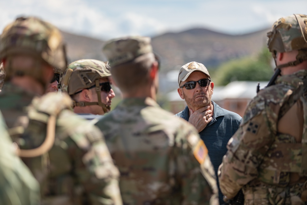U.S. Ambassador to Mexico visits JTF-SB Soldiers
