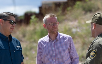 U.S. Ambassador to Mexico visits JTF-SB Soldiers