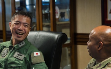 Maj. Gen. Hiroyuki Uemura visits 94th AAMDC headquarters