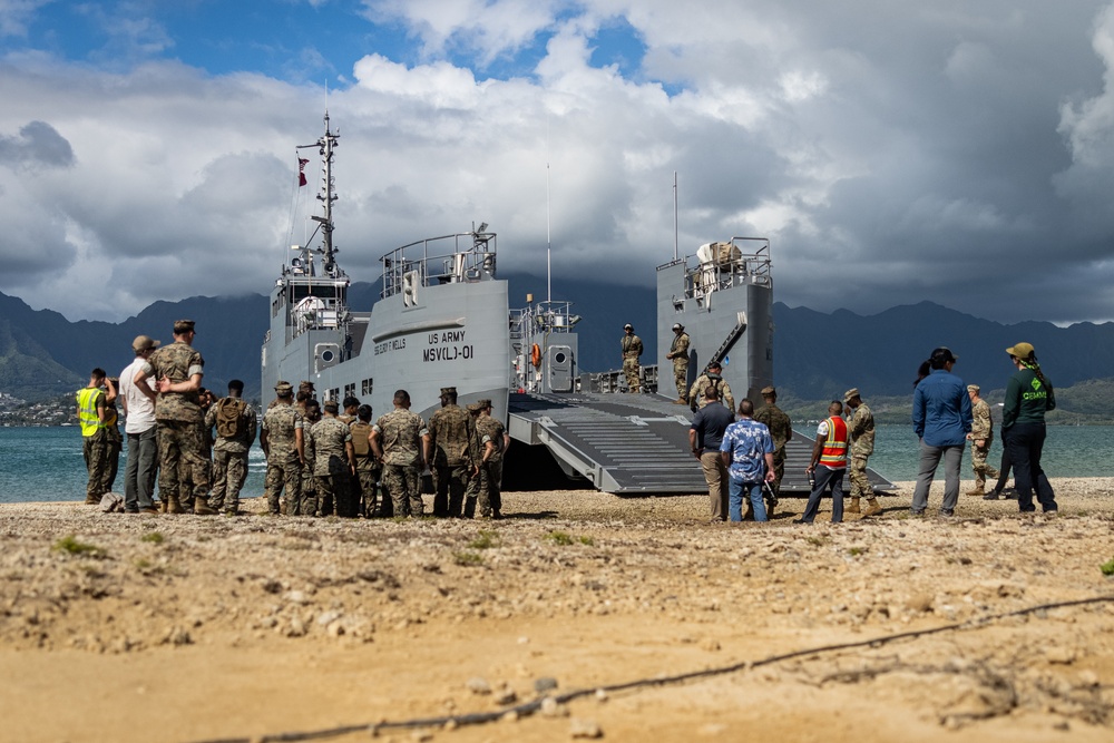 3rd LCT conducts beach rehearsals with U.S. Army MSV(L)