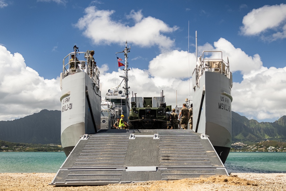 3rd LCT conducts beach rehearsals with U.S. Army MSV(L)