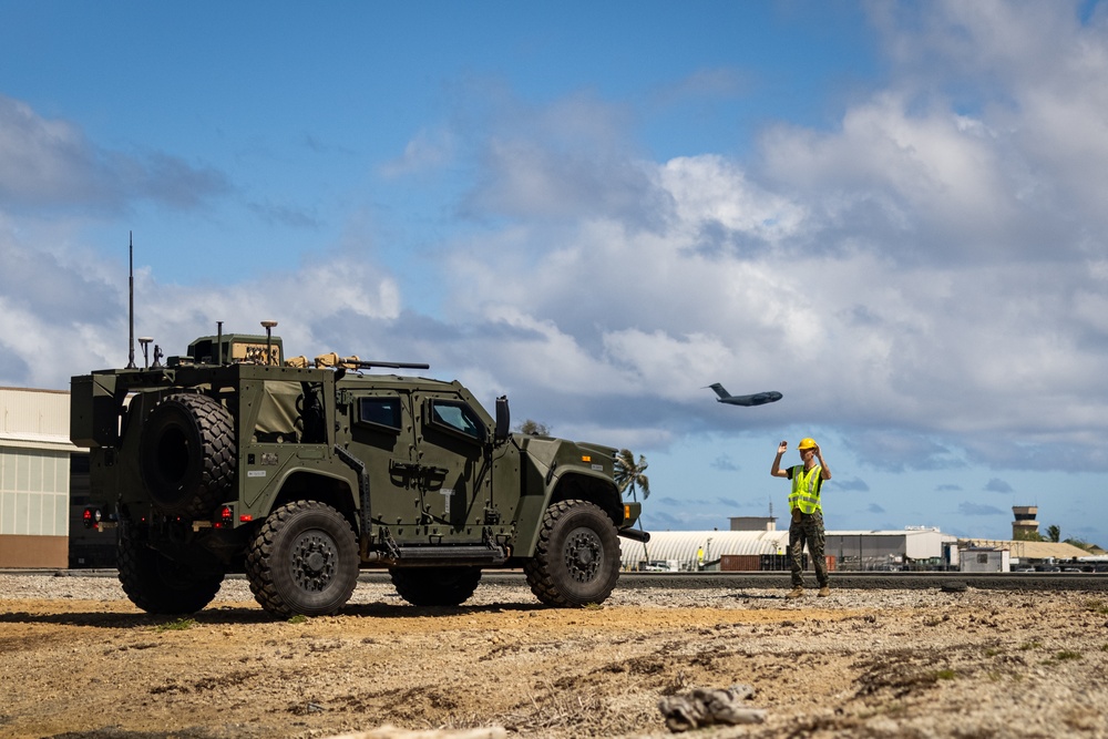3rd LCT conducts beach rehearsals with U.S. Army MSV(L)