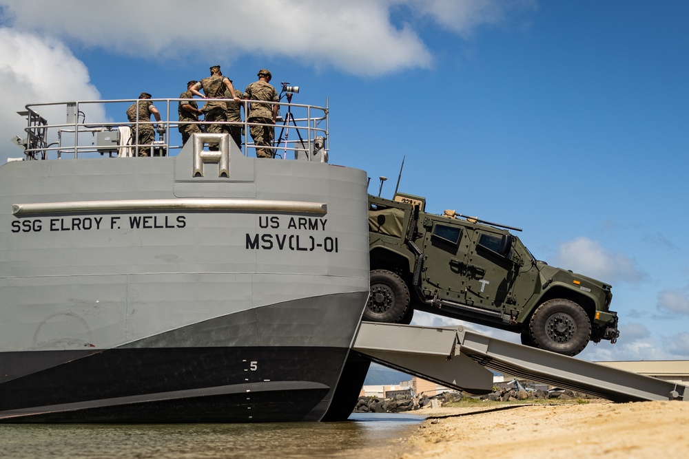 3rd LCT conducts beach rehearsals with U.S. Army MSV(L)