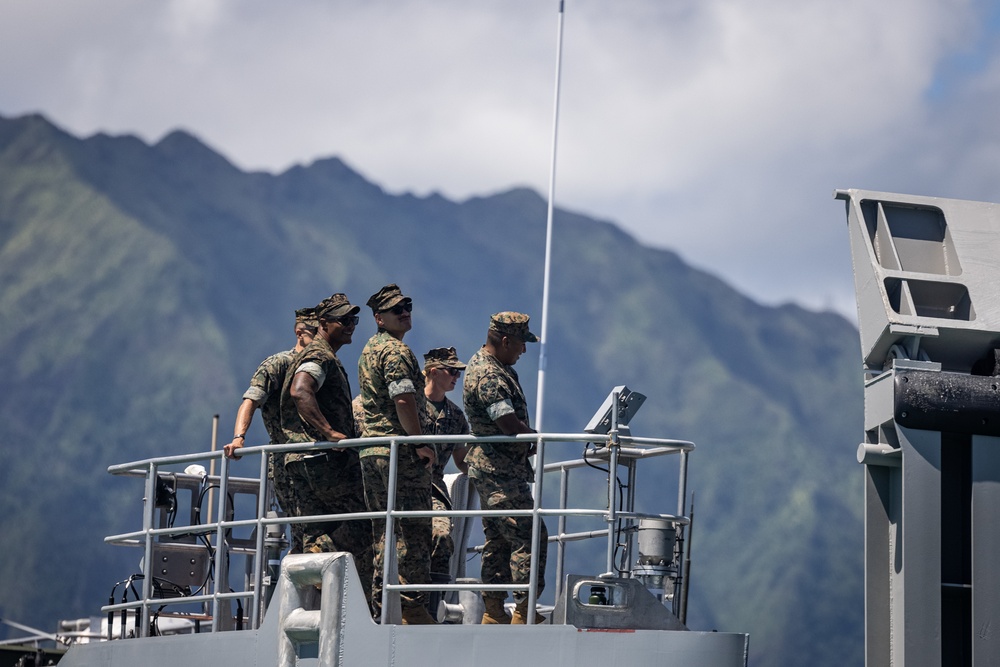 3rd LCT conducts beach rehearsals with U.S. Army MSV(L)