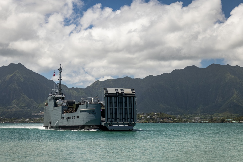 3rd LCT conducts beach rehearsals with U.S. Army MSV(L)